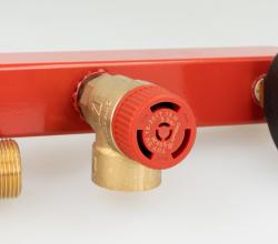 Группа безопасности котла BSS, Nmax UDT 73,6 кВт, с предохранительным клапаном MS 3 бар, с подключением расширительного бака