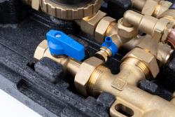 Насосная группа WZS 100 для ГВС с изоляцией и предохранительным клапаном (6 бар)