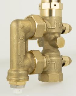 Комплект сервисной арматуры AHS 500 для тепловых насосов, с сетчатым фильтром, с расходомером 5÷42 л/мин, соединения ВРП1"